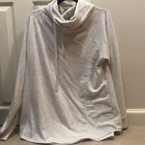 White Turtleneck comfy sweatshirt